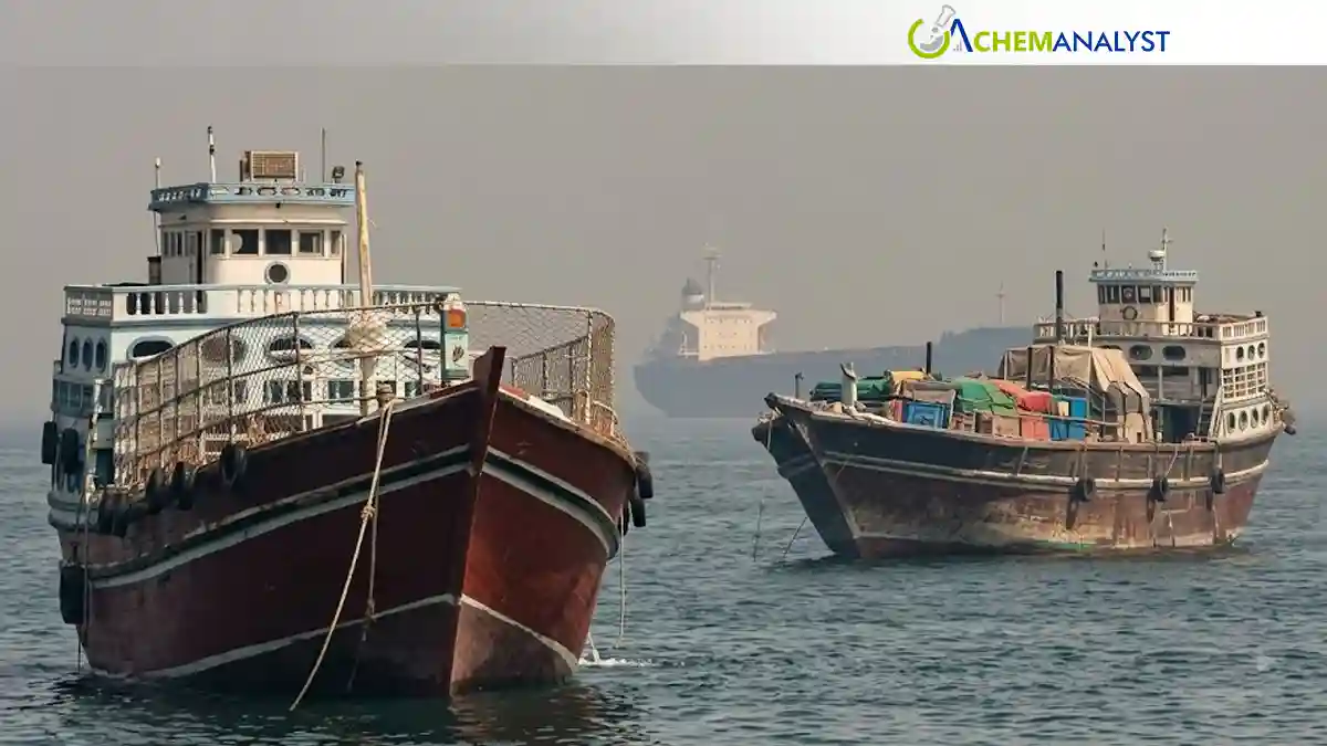 Qatar, UAE Shift LNG Transfers Outside Hormuz Amid Tensions